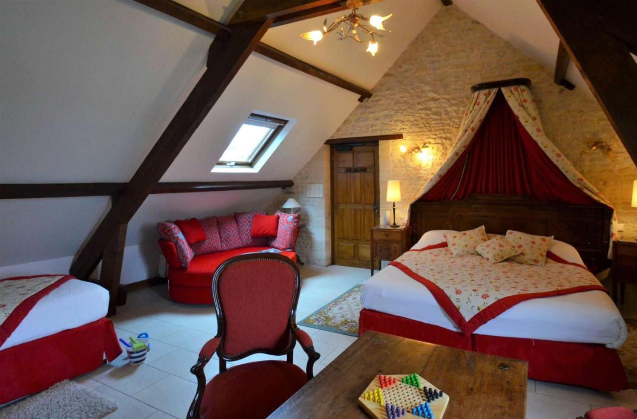 Hotel Le Manoir De Mathan Crepon A La Campagne 5 Mn D'Arromanches Et 10 Mn De Bayeux Exterior photo