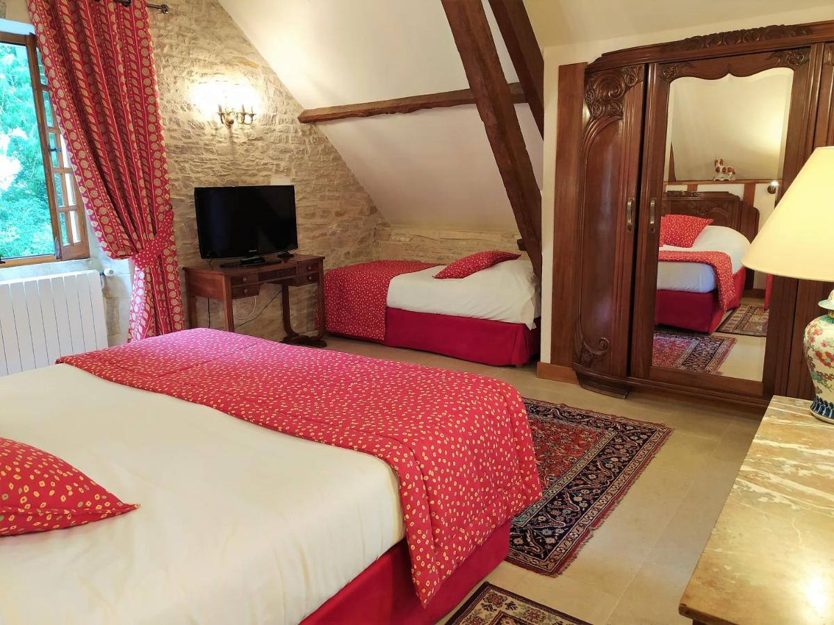 Hotel Le Manoir De Mathan Crepon A La Campagne 5 Mn D'Arromanches Et 10 Mn De Bayeux Exterior photo
